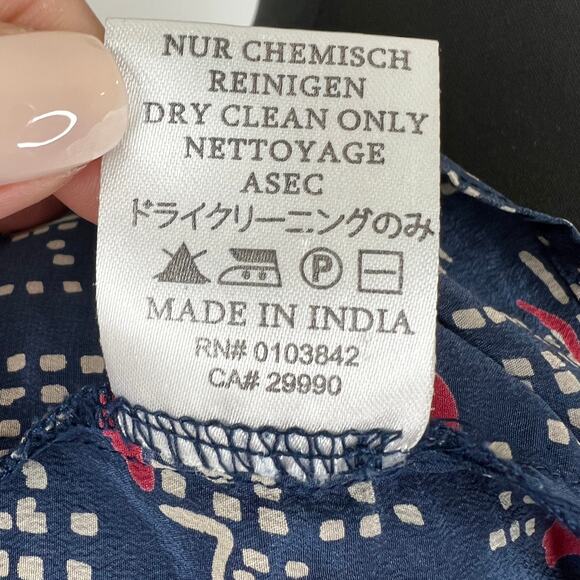 Winter Kale Blue Printed Vintage Silk Button-Up Long Sleeve Scoop Blouse Top S - Picture 9 of 9